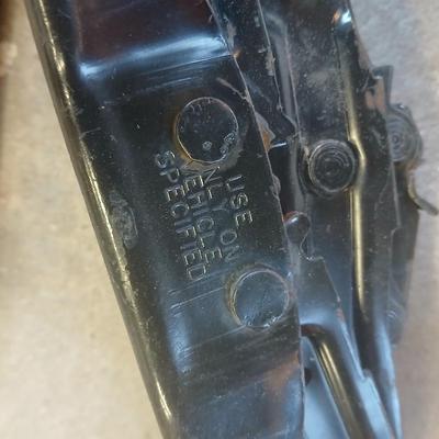 Auto Jack & Safety Gear Lot – Jacks, Flares, Tire Iron