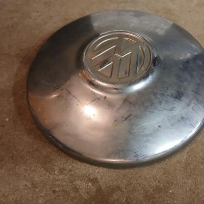 Vintage VW Hubcaps with Lug Nuts – Set of 4