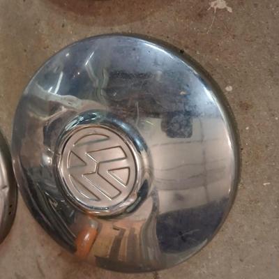 Vintage VW Hubcaps with Lug Nuts – Set of 4