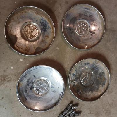 Vintage VW Hubcaps with Lug Nuts – Set of 4