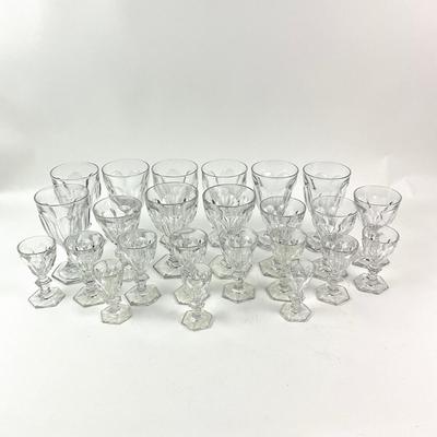 Sale Photo Thumbnail #1413: Comes with various sized glasses
Smallest glass: 4" high x 2" diameter
Largest glass: 6.5" high x 3.5" diameter