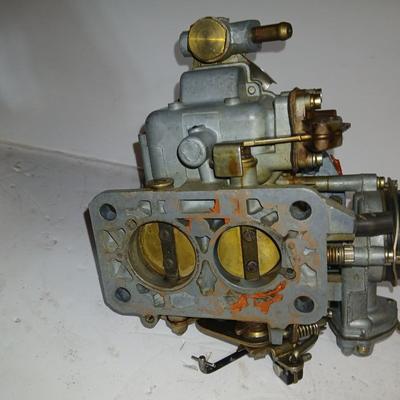 Holley 2-Barrel Carburetor with Round Air Cleaner – Vintage Performance Part