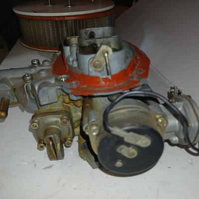 Holley 2-Barrel Carburetor with Round Air Cleaner – Vintage Performance Part