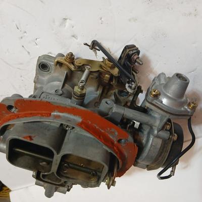 Holley 2-Barrel Carburetor with Round Air Cleaner – Vintage Performance Part