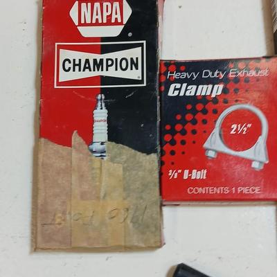 1960 Pontiac Parts Lot – Spark Plugs, Wires, Clamps, Engine Controls, More