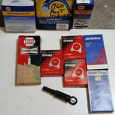 1960 Pontiac Parts Lot – Spark Plugs, Wires, Clamps, Engine Controls, More