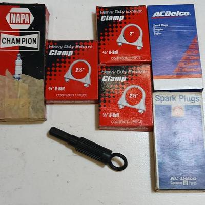 1960 Pontiac Parts Lot – Spark Plugs, Wires, Clamps, Engine Controls, More