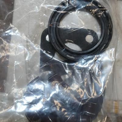 Automotive Gaskets, Oil Seals & Bearings Lot – NAPA, SKF, United