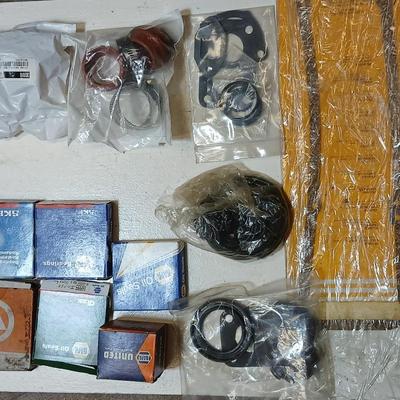 Automotive Gaskets, Oil Seals & Bearings Lot – NAPA, SKF, United