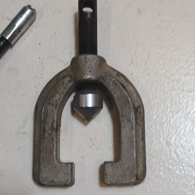 Automotive Puller Tool Lot – Gear Puller, Brake Hone, Ball Joint Separator