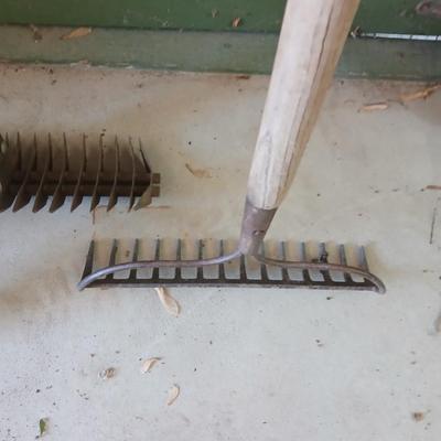 Gutter Cleaning Wand & Garden Rake Lot – Outdoor Yard Tools