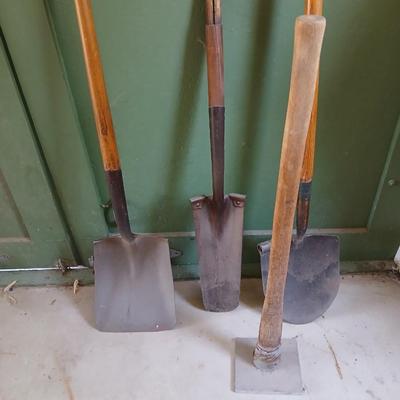 Heavy-Duty Digging Tools Lot – Shovels & Tamper – Yard & Landscaping