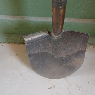 Heavy-Duty Digging Tools Lot – Shovels & Tamper – Yard & Landscaping