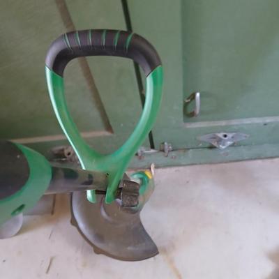 Yard Maintenance Lot – Corded Grass Trimmer, Push Broom, .095 Trimmer Line