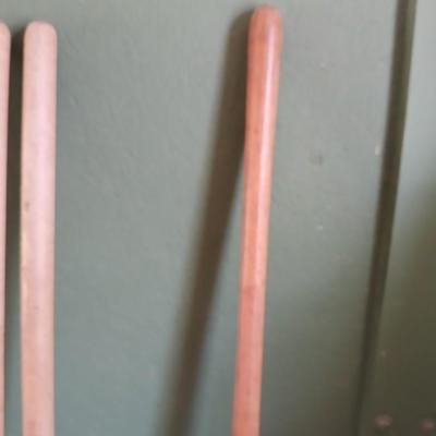 Yard & Garden Tool Lot – Shovel, Post Hole Digger, Pitchfork