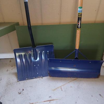 Heavy-Duty Snow Shovels – Arctic Blast & Yukon – Metal Blades