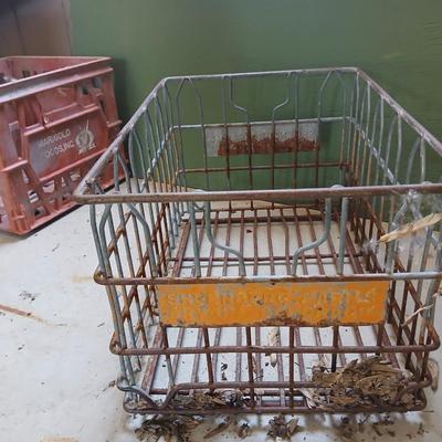 Vintage Milk Crates Lot – Dairy Fresh, Marigold Foods, Wire Bottle Carrier