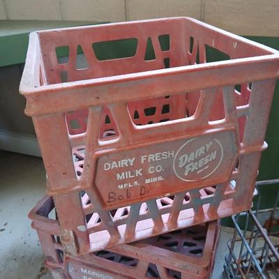 Vintage Milk Crates Lot – Dairy Fresh, Marigold Foods, Wire Bottle Carrier