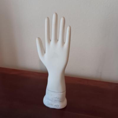 GLAZED PORCELAIN GLOVE MOLD/RING DISPLAY OR HOLDER SIZE SMALL