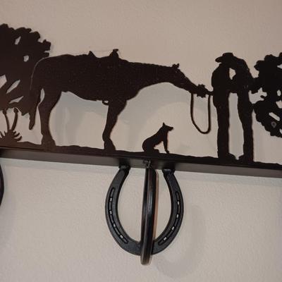 IRON WESTERN THEMED WALL MOUNTED COAT RACK