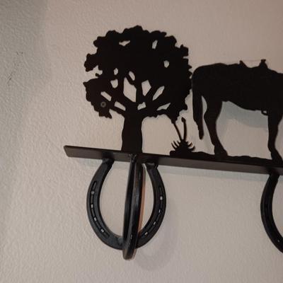 IRON WESTERN THEMED WALL MOUNTED COAT RACK