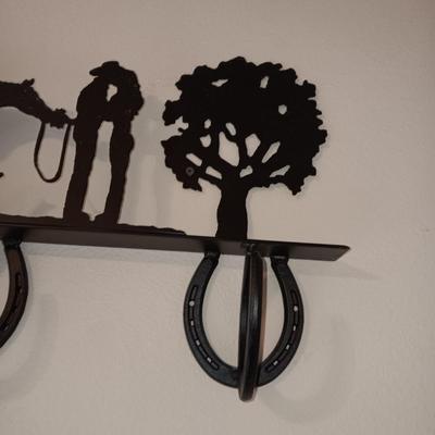 IRON WESTERN THEMED WALL MOUNTED COAT RACK