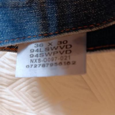 MEN'S FULL ZIP HOODIE (XXL) & WRANGLER CARPENTER JEANS (36 X 30)