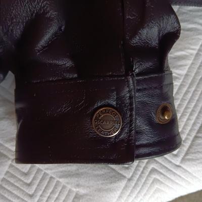 MEN'S OSCAR PIEL LEATHER JACKET (L) AND LEE BLACK DENIM JACKET (L)