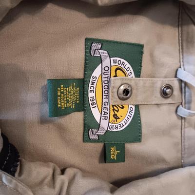 MEN'S CABELA'S OUTDOOR GEAR HUNTING JACKET WITH REMOVABLE SLEEVES (XL)