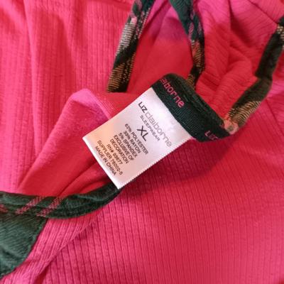 LADIES ROBES AND PAJAMAS, SWEAT PANTS AND LEGGINGS XL-XXXL
