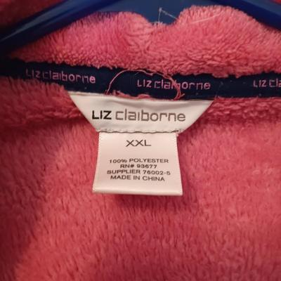 LADIES ROBES AND PAJAMAS, SWEAT PANTS AND LEGGINGS XL-XXXL