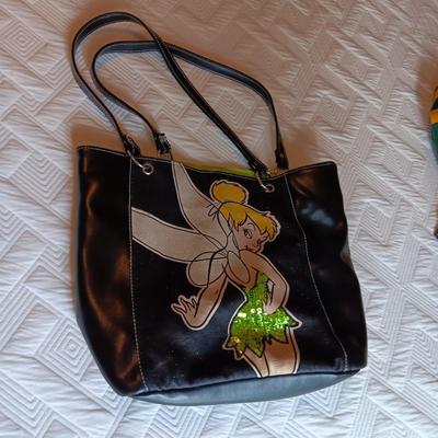 LADIES KHOMBU BOOTS (8), TINKERBELL BAG AND GLOVES