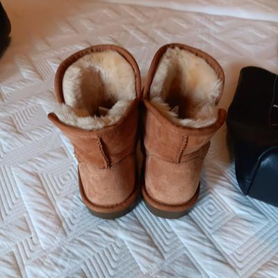 LADIES SHORT BOOTS (8) AND A DISNEY MICKEY MOUSE BAG
