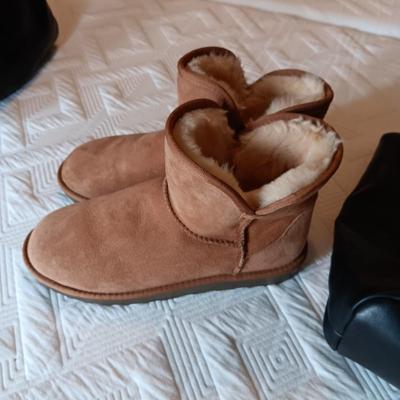LADIES SHORT BOOTS (8) AND A DISNEY MICKEY MOUSE BAG