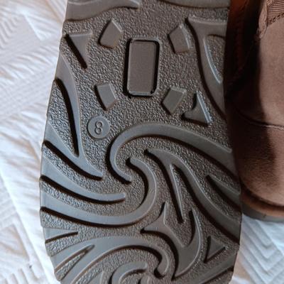 LADIES SHORT BOOTS (8) AND A DISNEY MICKEY MOUSE BAG