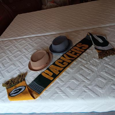 PACKERS KNIT SCARF AND VANS BEANIE PLUS 2 DRESS HATS (S/M)
