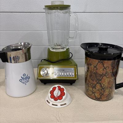 Vintage kitchen blender & coffee carafes