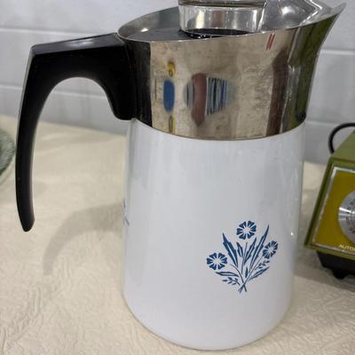 Vintage kitchen blender & coffee carafes