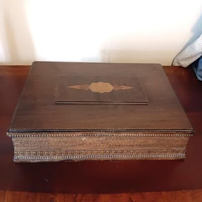 INLAID WOODEN BOX