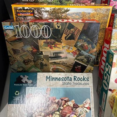 Puzzles with tote