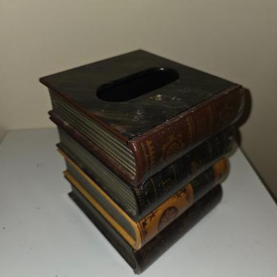 Decorative tissue box with storage drawer
