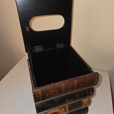 Decorative tissue box with storage drawer