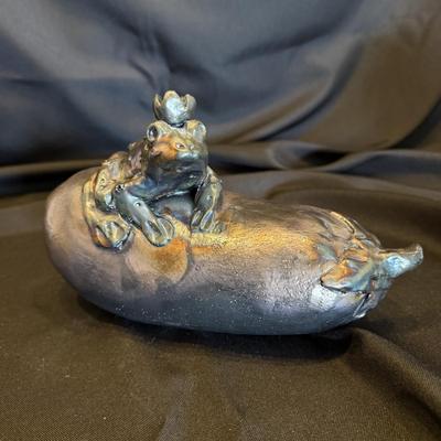 Iridescent Animal Sculptures by Aletha Rector (LE-BM)