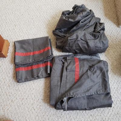 Queen Bedding by Calvin Klein, Brookline, Handmade Quilt and More! (BR3-KD)