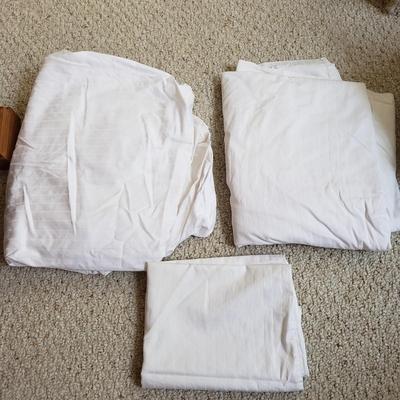 Queen Bedding by Calvin Klein, Brookline, Handmade Quilt and More! (BR3-KD)