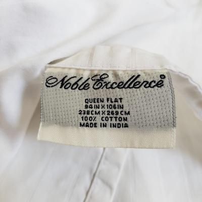 Queen Bedding by Calvin Klein, Brookline, Handmade Quilt and More! (BR3-KD)