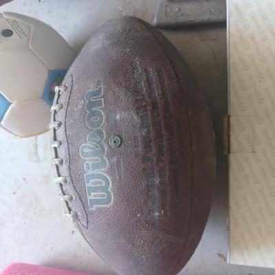 Outdoor Sports & Recreation Gear – Footballs, Horseshoes, Pool Noodles & More