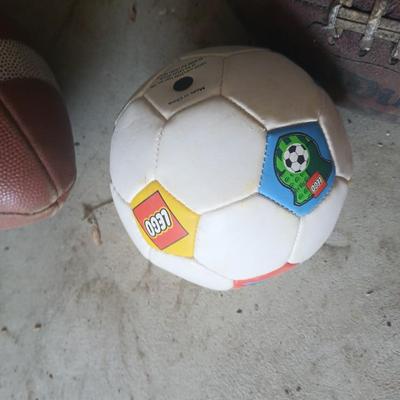 Outdoor Sports & Recreation Gear – Footballs, Horseshoes, Pool Noodles & More