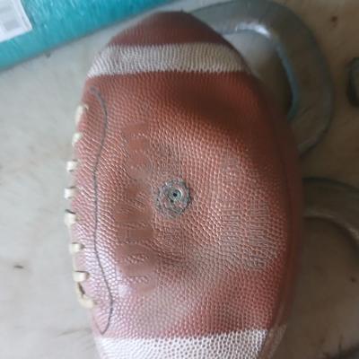 Outdoor Sports & Recreation Gear – Footballs, Horseshoes, Pool Noodles & More