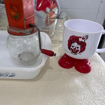 Misc kitchen and Vintage Pyrex, mugs and bowl